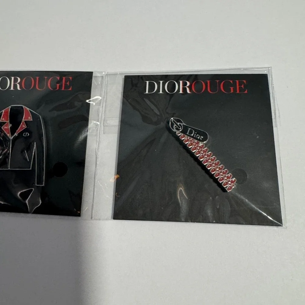 Dior Rouge Pin Set - Picture 2 of 6